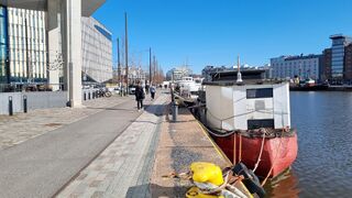 Walking along the harbour
