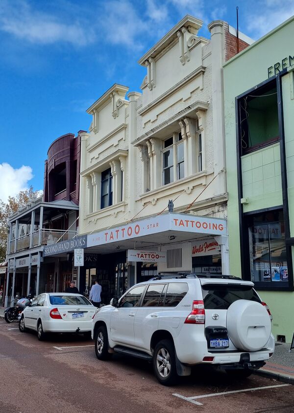 File:48 High Street, Fremantle.jpg