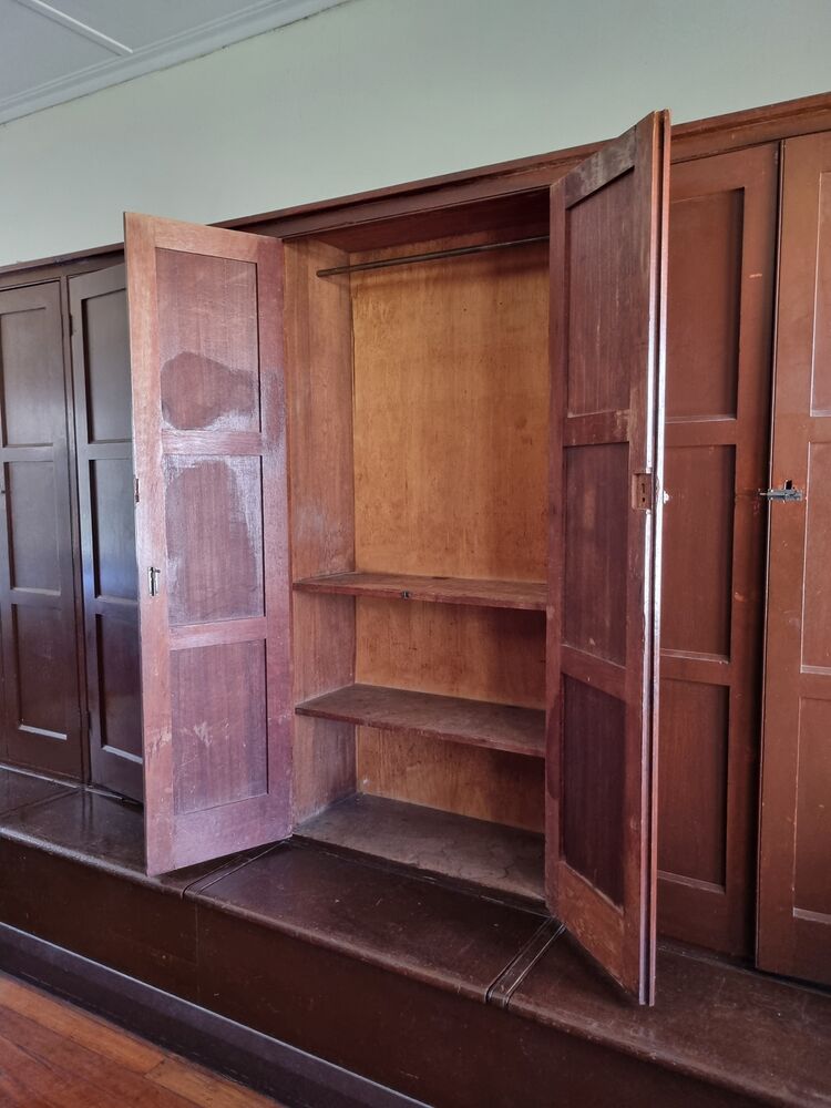 File:Kingstown Barracks cupboard 2025-10-27.jpg