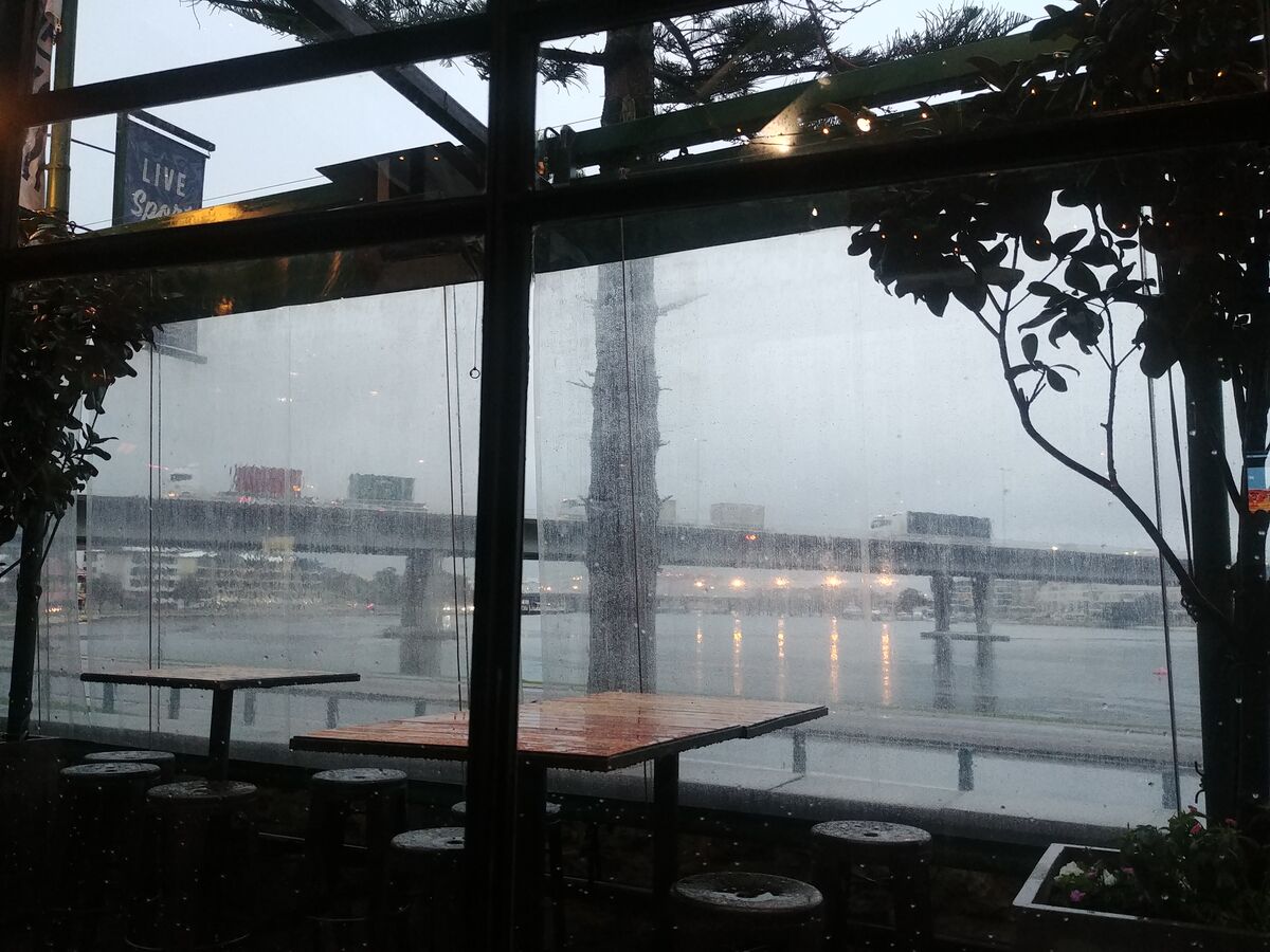 File:P5112 Left Bank.jpg
