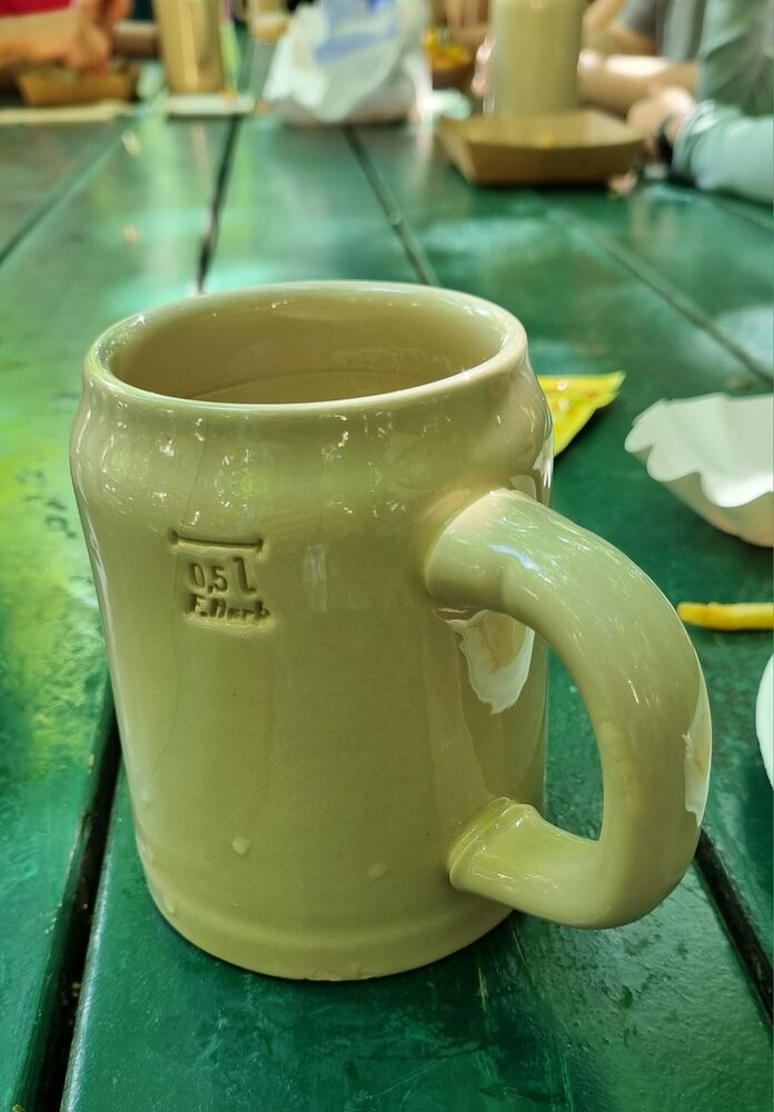 File:Augustiner Bräustübl mug.jpg