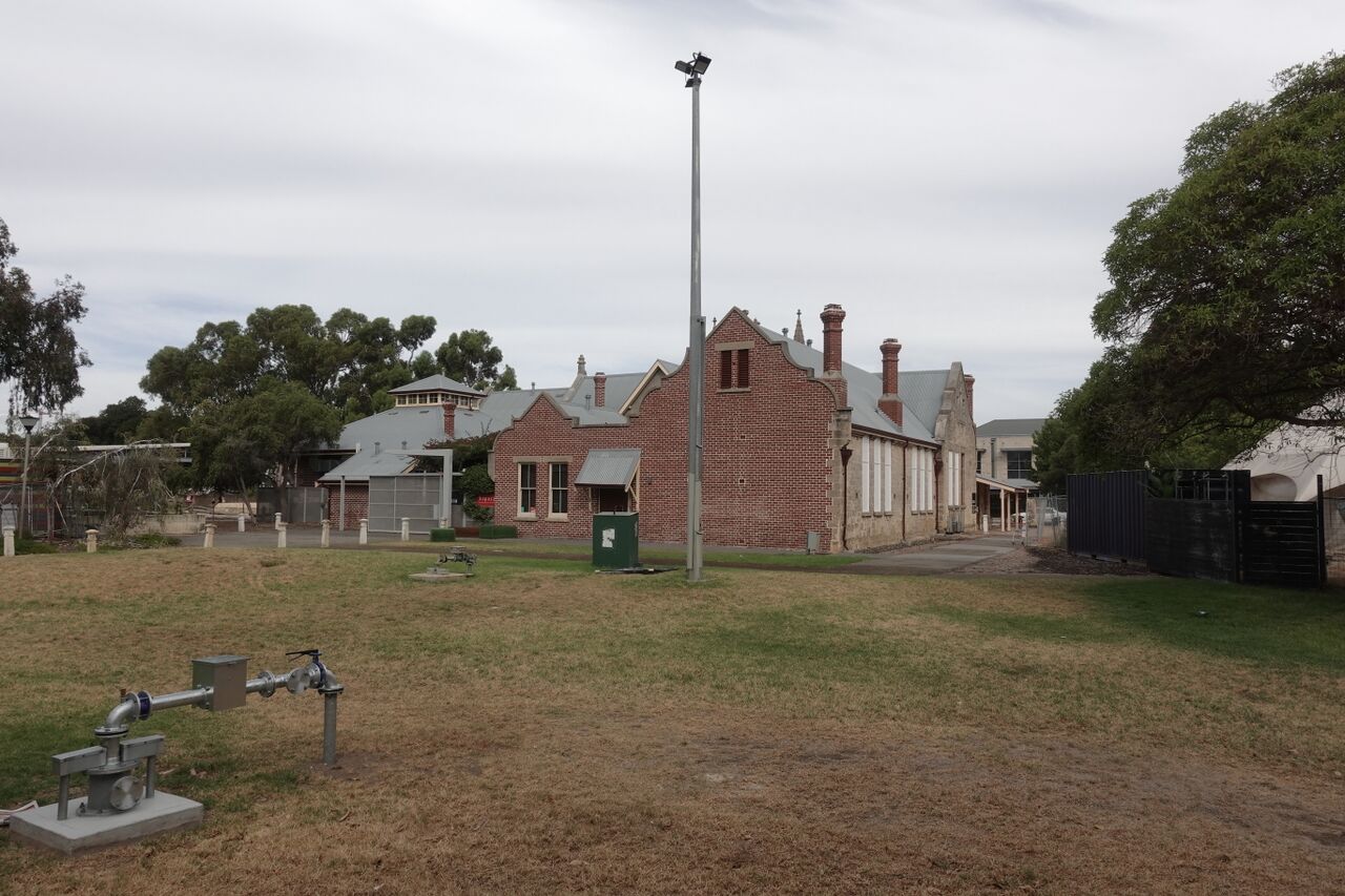 File:SAM09080.JPG