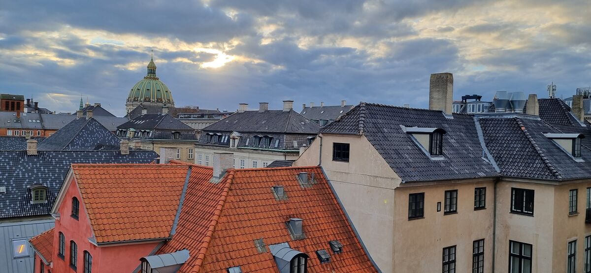 File:P26501 Sunset over Copenhagen.jpg