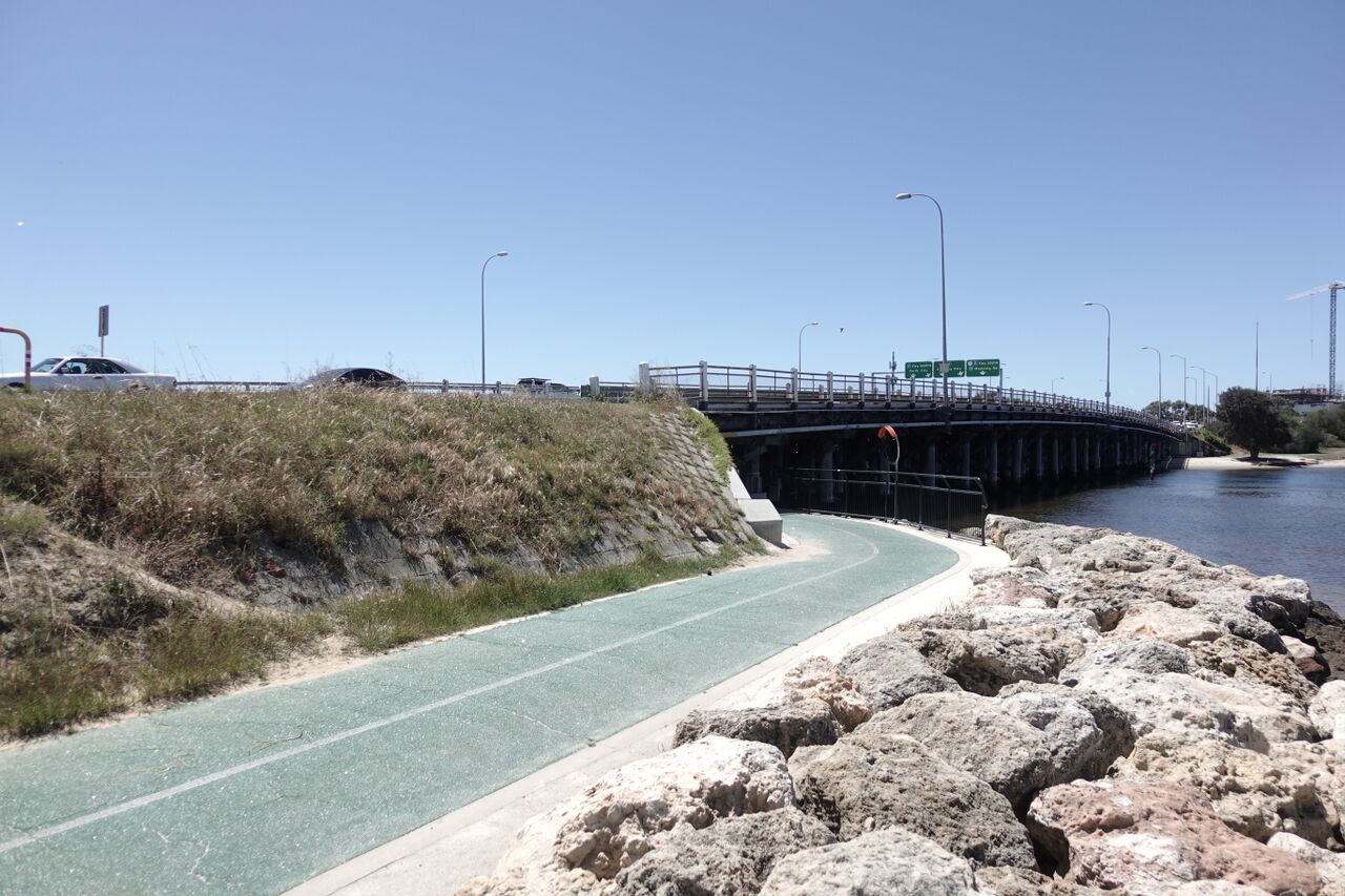 File:2026-10-13 Canning Bridge 001.JPG